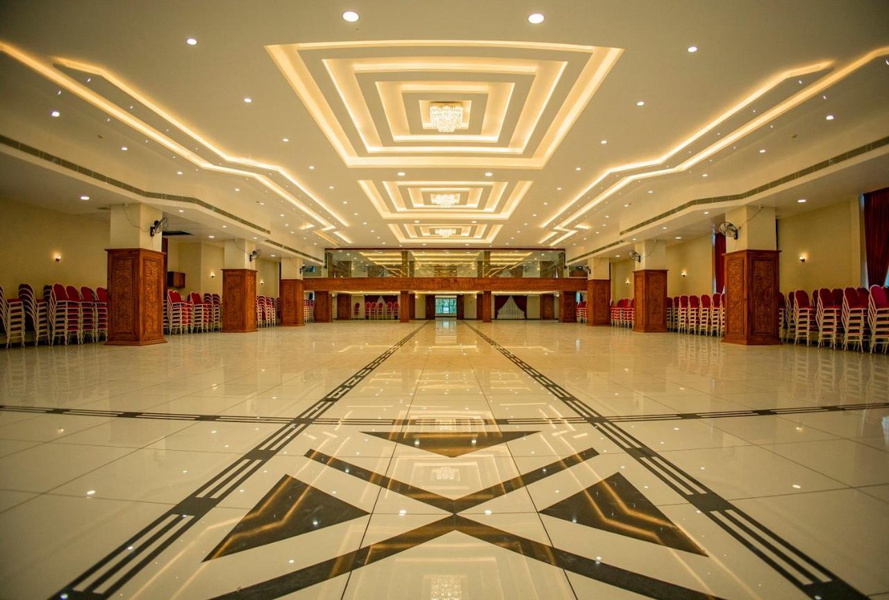 Kkm International Hotel Kuzhittura Exterior photo