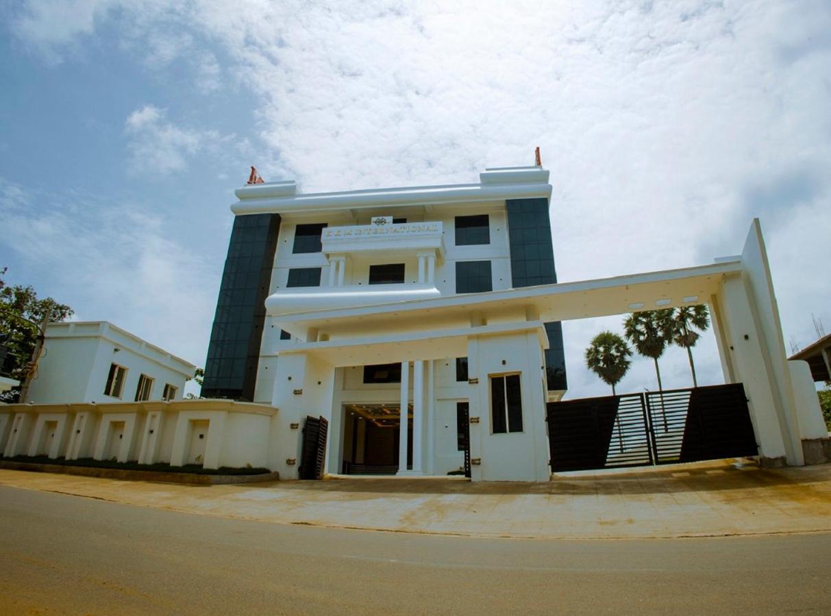 Kkm International Hotel Kuzhittura Exterior photo